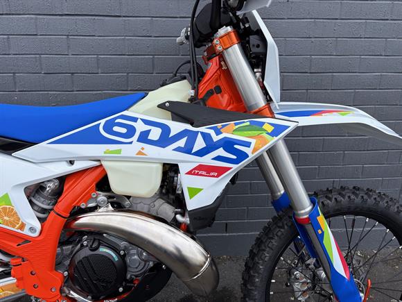 New KTM 300 EXC 6 DAYS