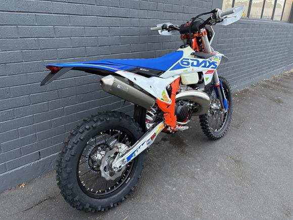 New KTM 300 EXC 6 DAYS