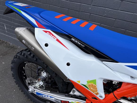 New KTM 300 EXC 6 DAYS