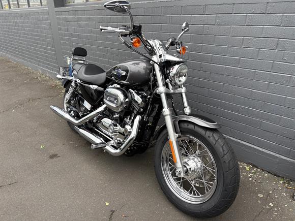 2014 Harley-Davidson Sportster 1200 Custom