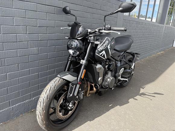 2023 Triumph Trident 660 LAMS
