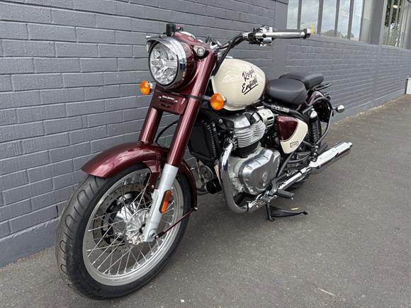 New Royal Enfield Classic 650 Vallam Red