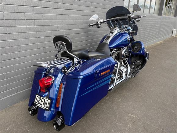 2013 Harley-Davidson CVO Road King