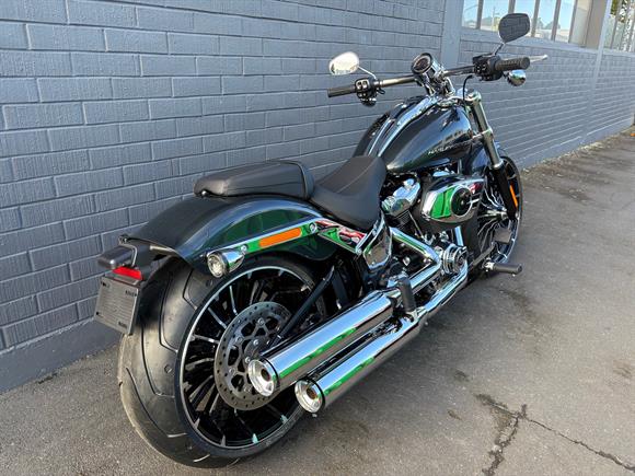 New Harley-Davidson Breakout 117
