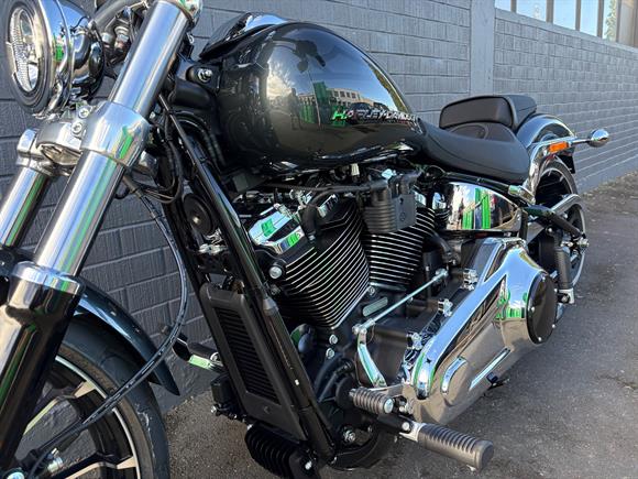 New Harley-Davidson Breakout 117