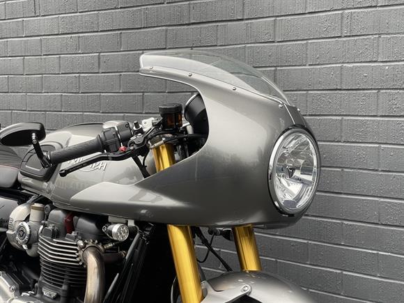 2018 Triumph Thruxton R