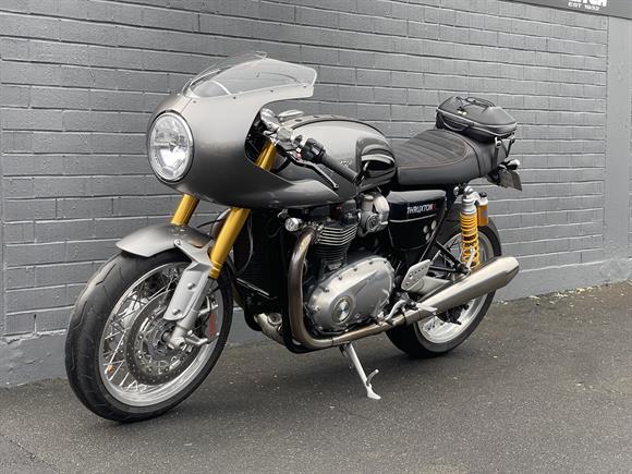 2018 Triumph Thruxton R