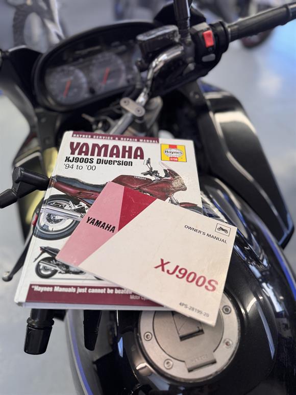 1997 Yamaha XJ900 DIVERSION